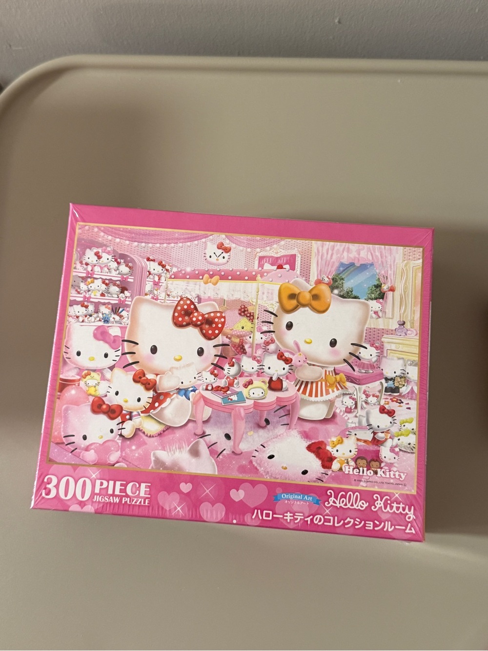 Brand new Hello Kitty 300-Piece Kids Puzzle — Pink